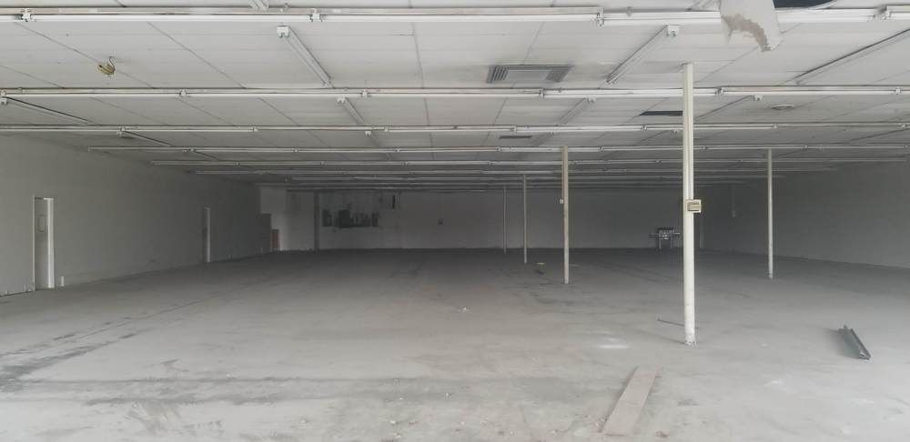 Cumberland Plaza: 100 Cumberland Plaza, Crossville, TN 38555